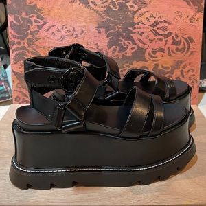 Lamoda strap platform sandals